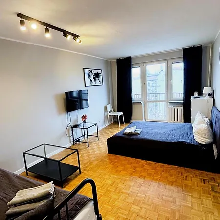 Stanislawa Dubois 29, *