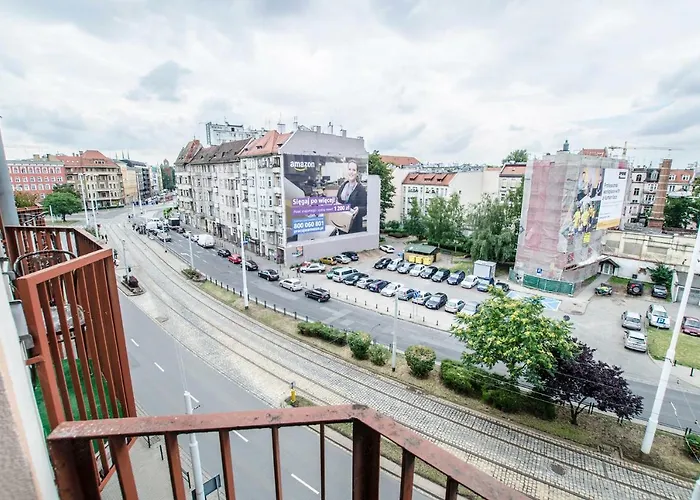 Stanislawa Dubois 29, * Wroclaw